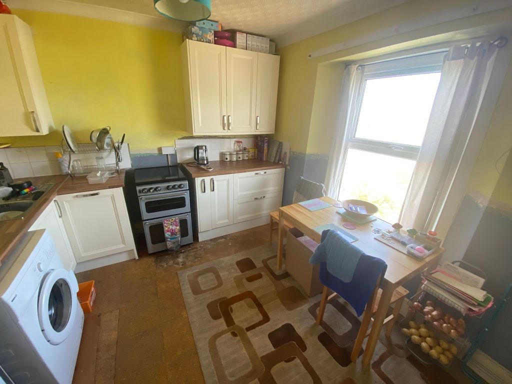2 bed flat for sale in Conway Road, Paignton TQ4 Zoopla