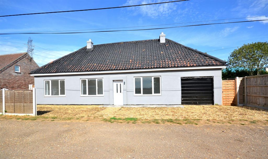 Property photo 1 of 20 Front_673.Jpg