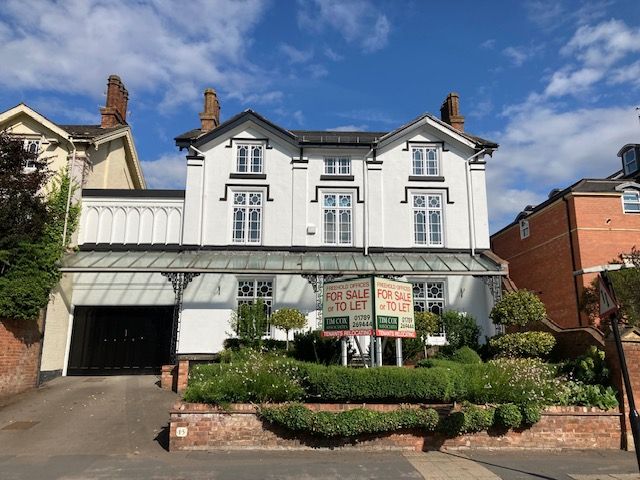 Property photo 1 of 10 15 Warwick Road 