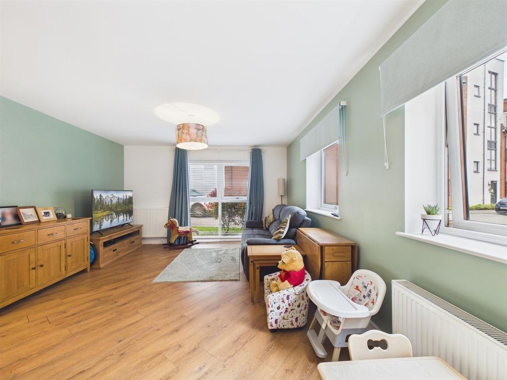 Property photo 2 of 8 Cam02435G0-Pr0195-Still014.Jpg