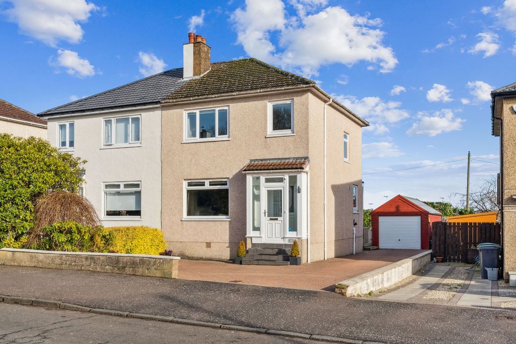 Property photo 1 of 42