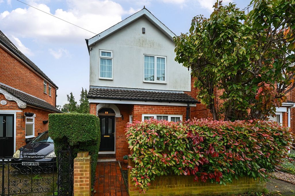 Property photo 1 of 10 Front