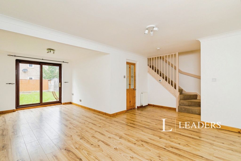 Property photo 3 of 10 Pbox-Img.Jpg