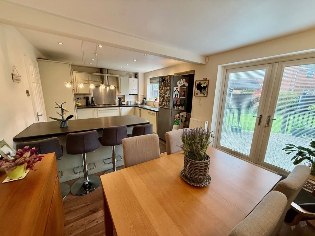 Property photo 2 of 23 Photo 21