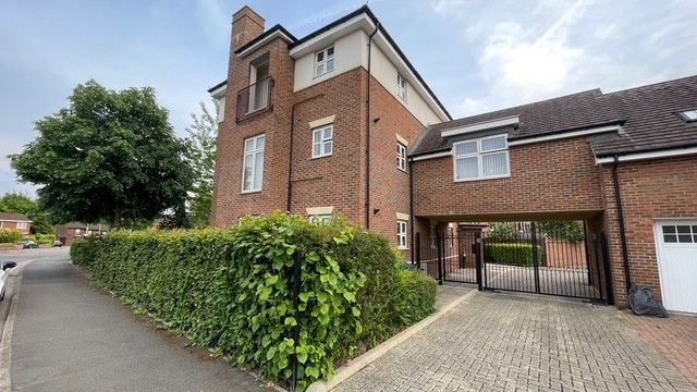 Property photo 2 of 10
