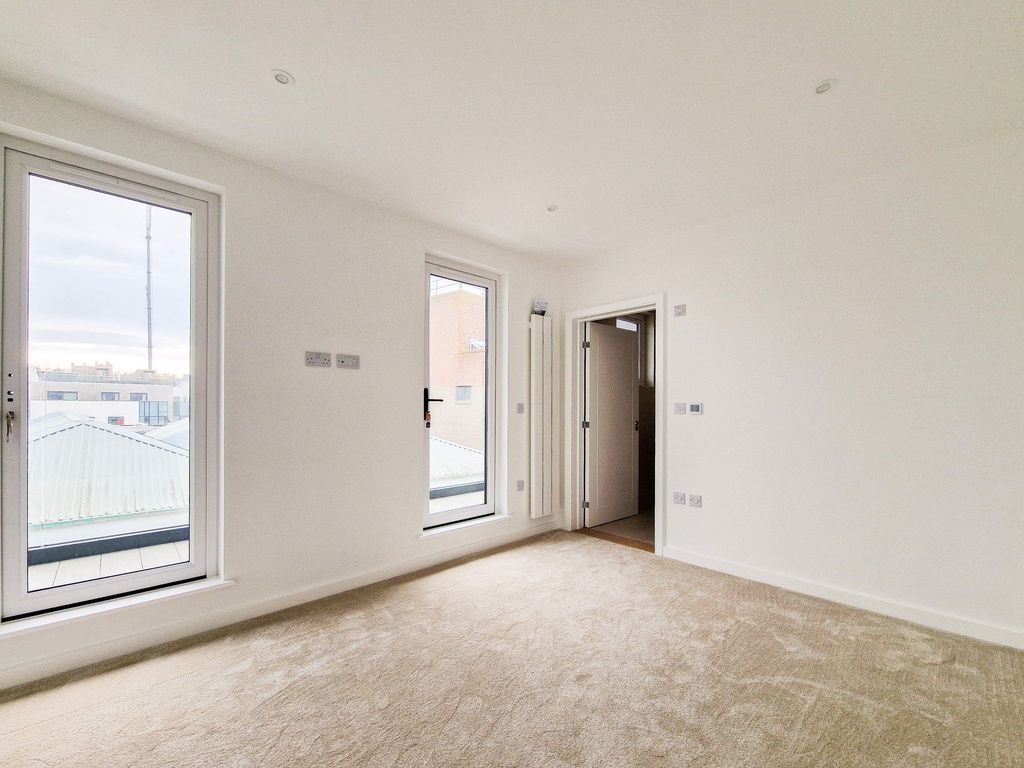 Additional image 5 of 2 bed flat for sale5 Crahamel House, St Helier JE2