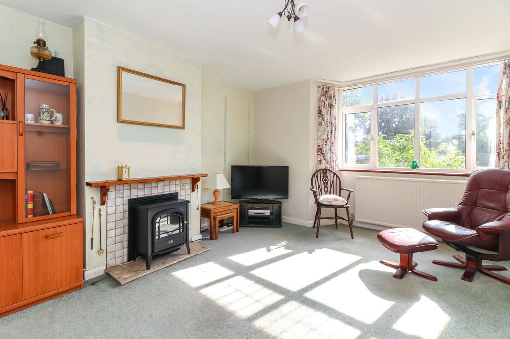 Property photo 3 of 24