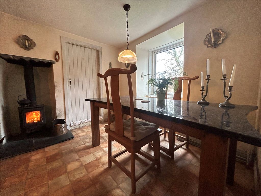 Property photo 3 of 25 Picture No. 01