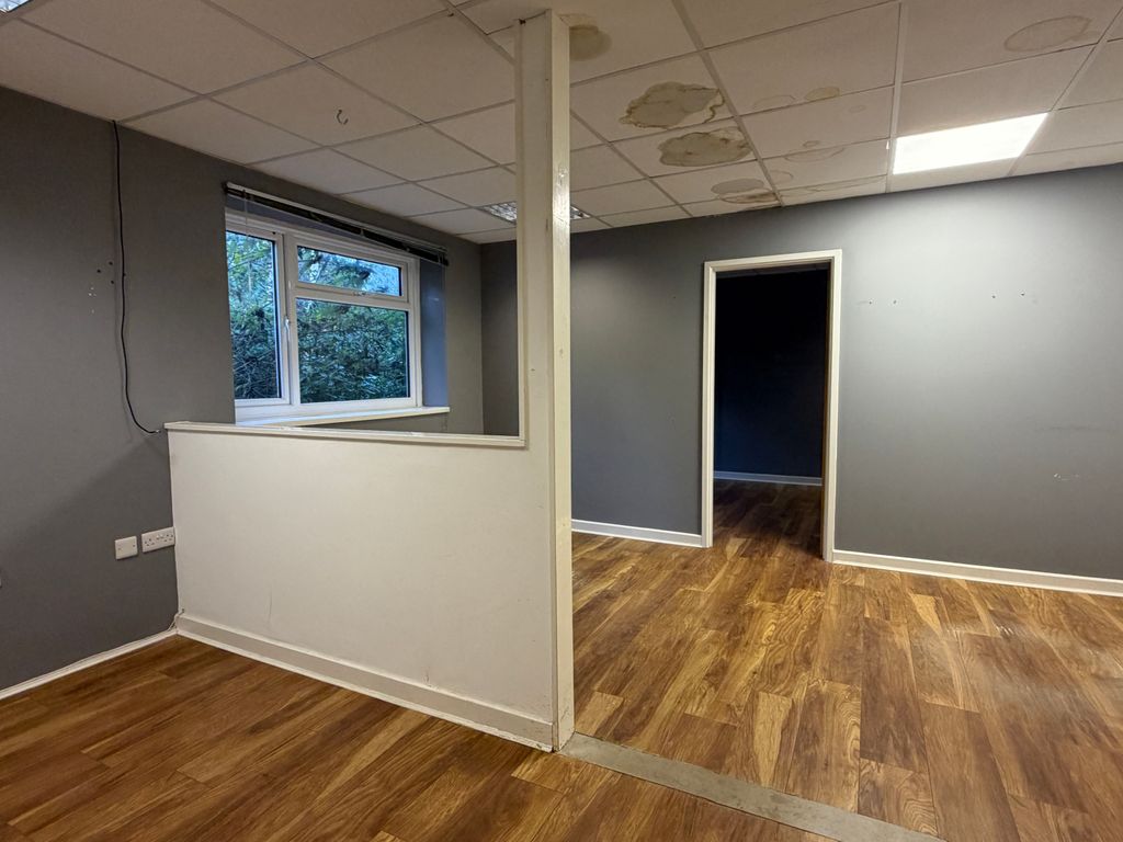 Property photo 3 of 4