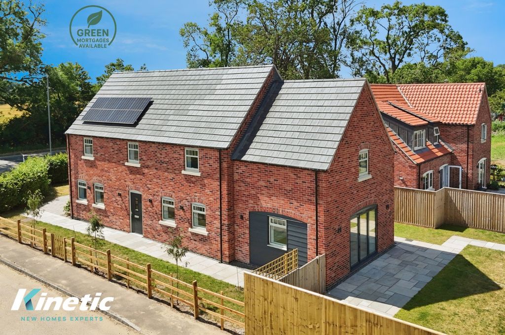 Property photo 1 of 18 4129700