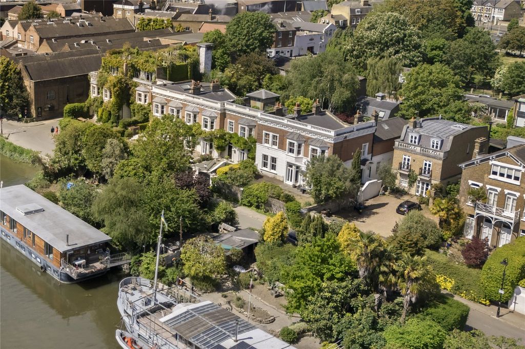 Property photo 1 of 20 External With River