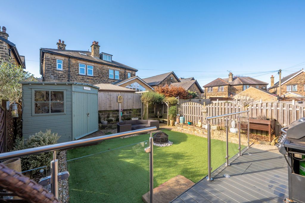 Property photo 3 of 27