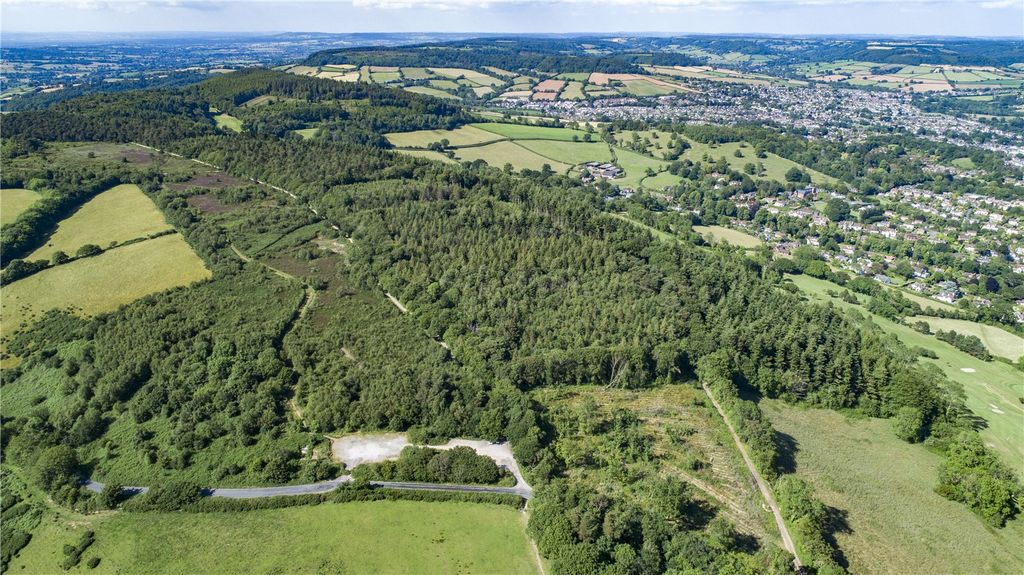 Property photo 2 of 8 Overview