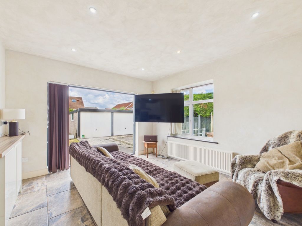 Property photo 3 of 22 5240266