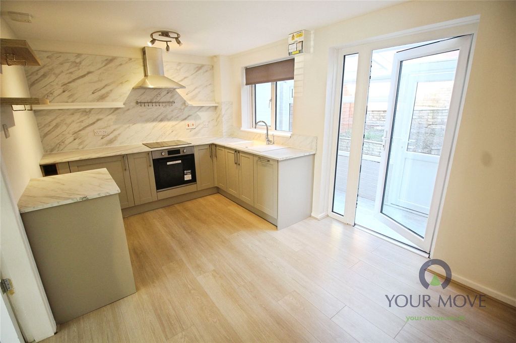 Property photo 2 of 16 Picture No. 02