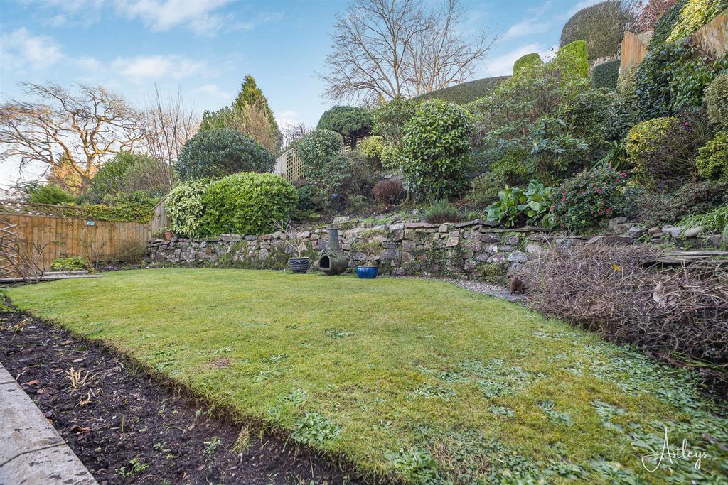 Property photo 3 of 27 Rear Garden