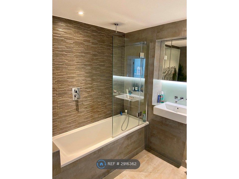 Property photo 2 of 13 Bathroom