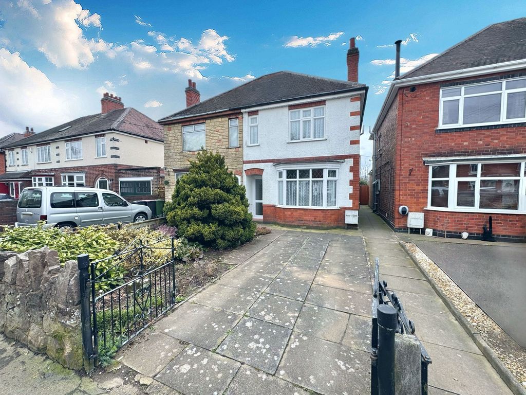 Property photo 1 of 34