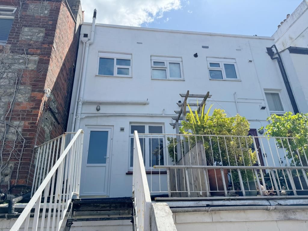Property photo 1 of 7 View Of The Access To The Flat