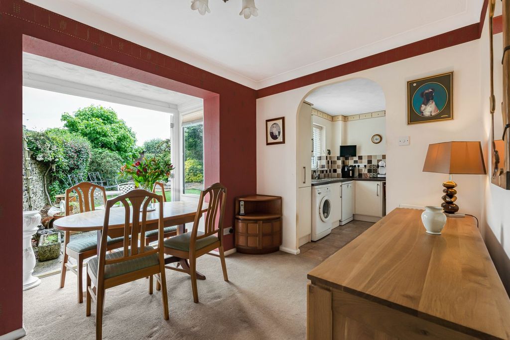 Property photo 3 of 16