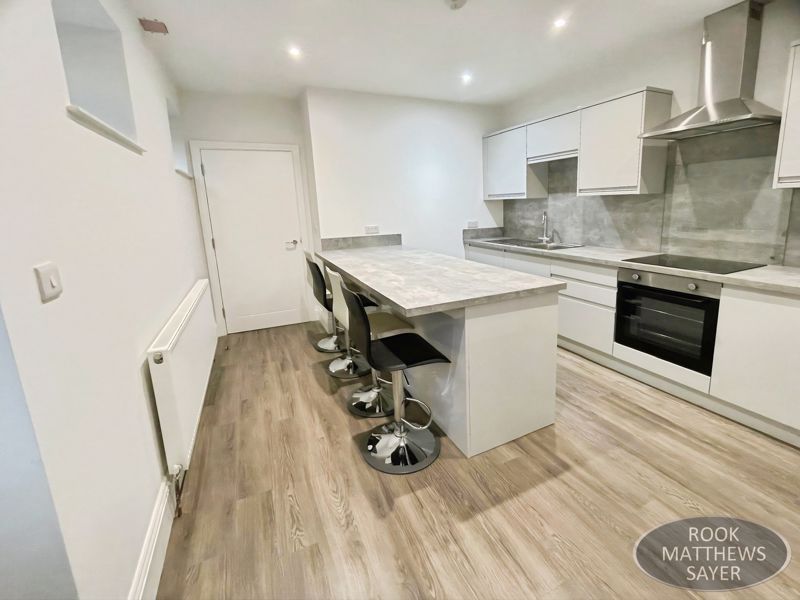 Property photo 2 of 8 Photo 7