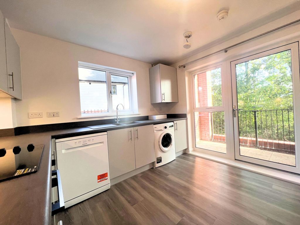 Property photo 3 of 6 Gallery