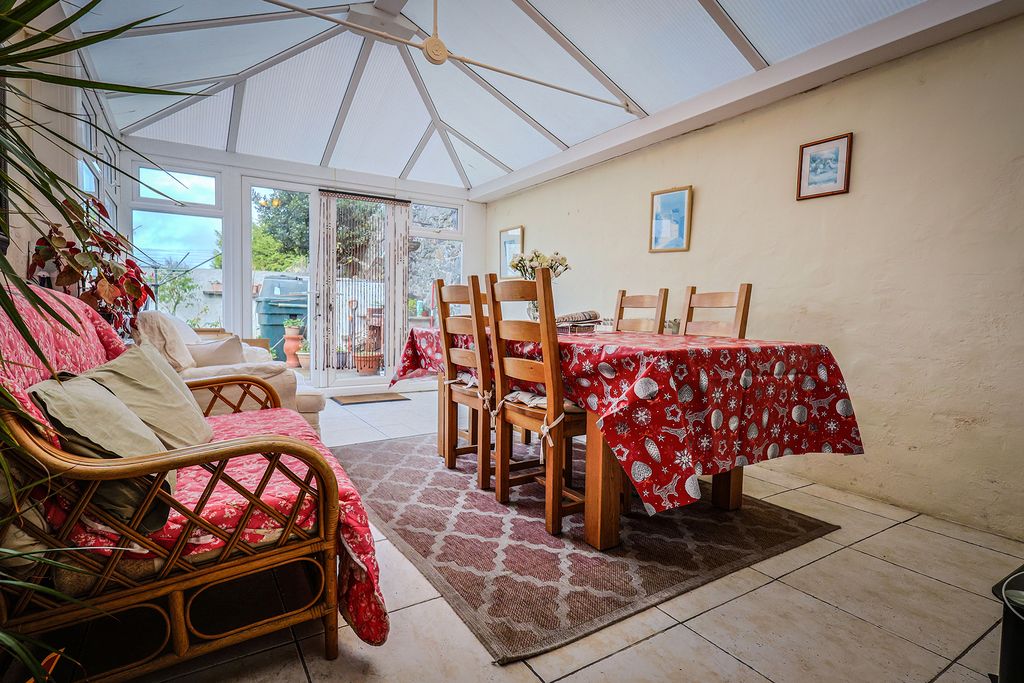 Property photo 3 of 22 Photo 2