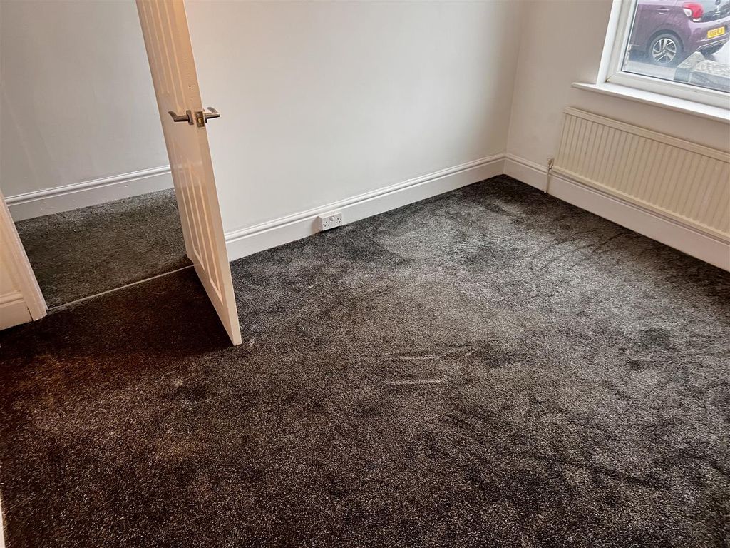 Property photo 2 of 13 Living Room A.Jpg