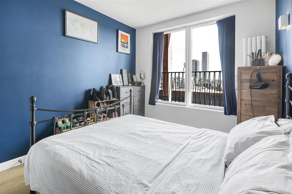 Property photo 2 of 22 2