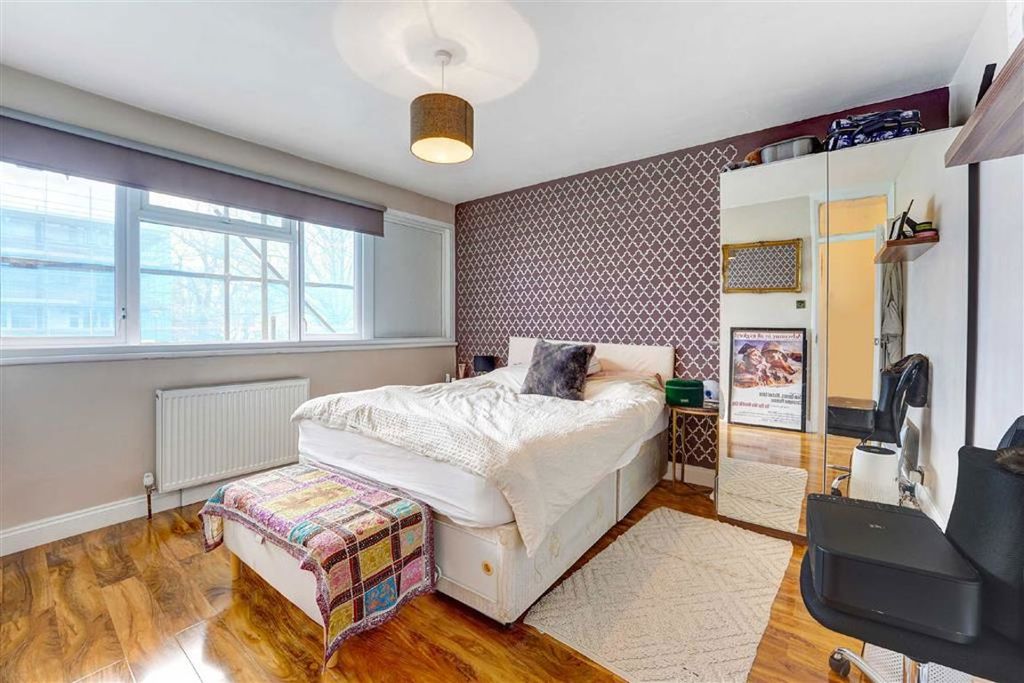 Property photo 3 of 4