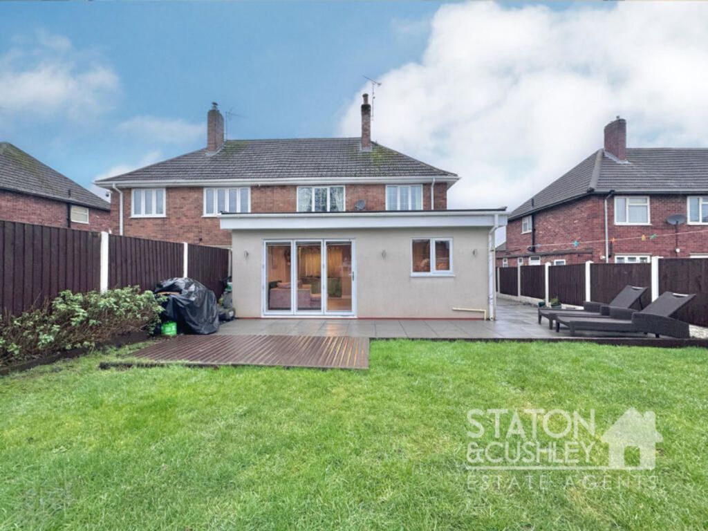Property photo 2 of 32