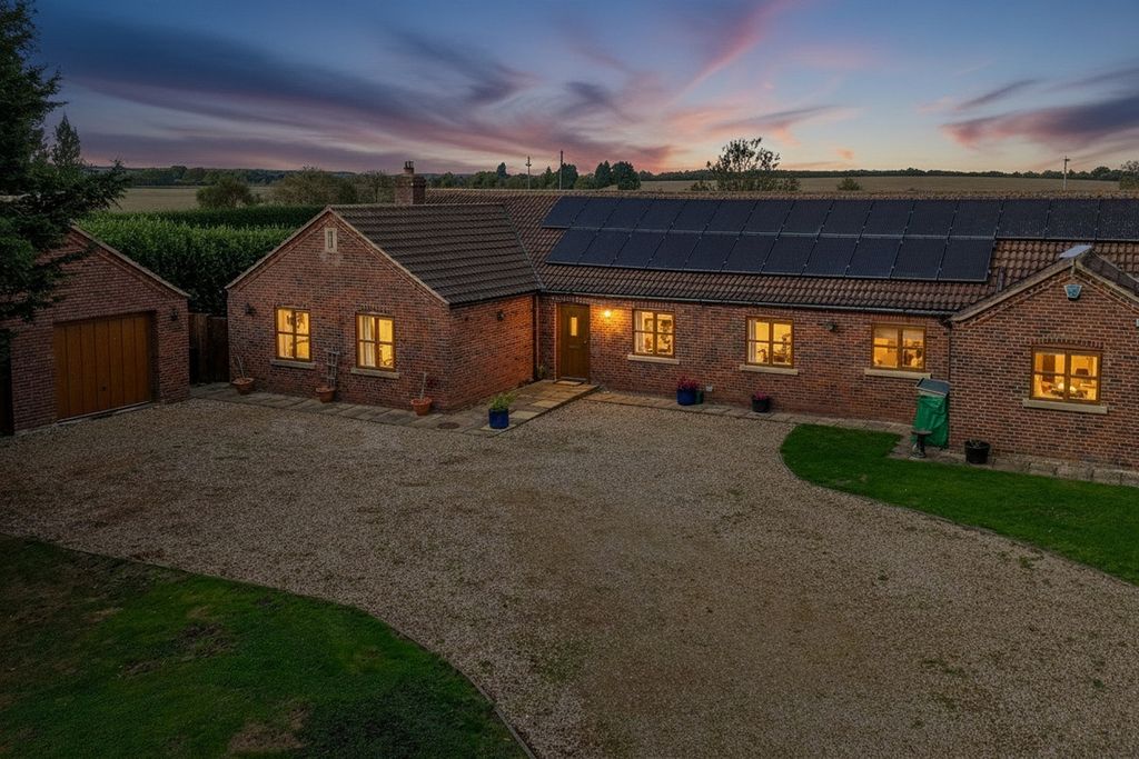 Property photo 1 of 30