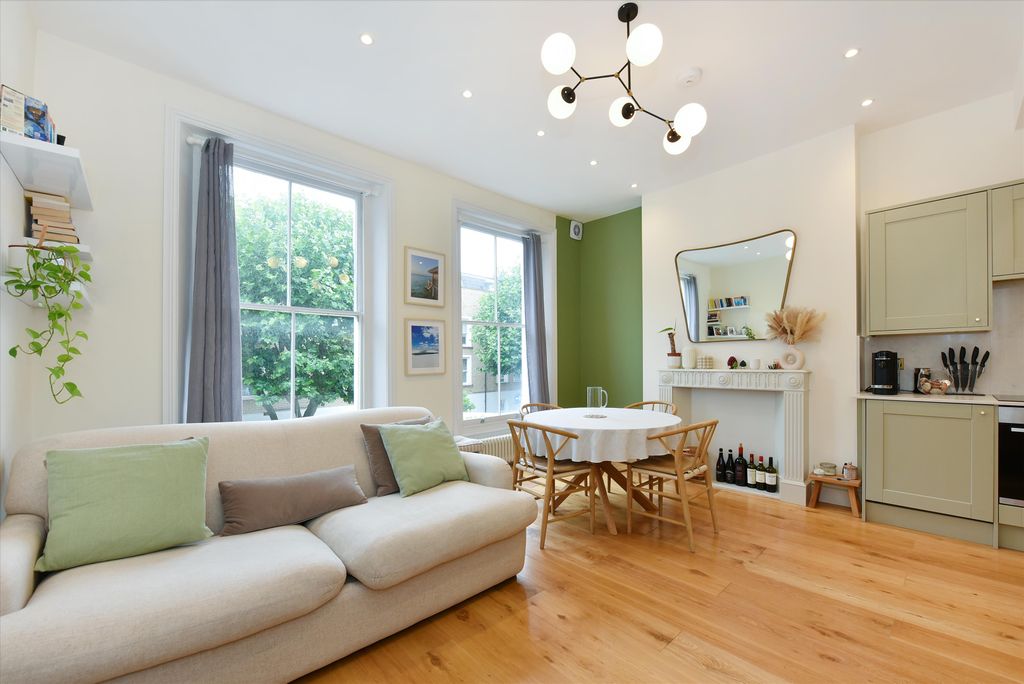 Property photo 3 of 11 Image