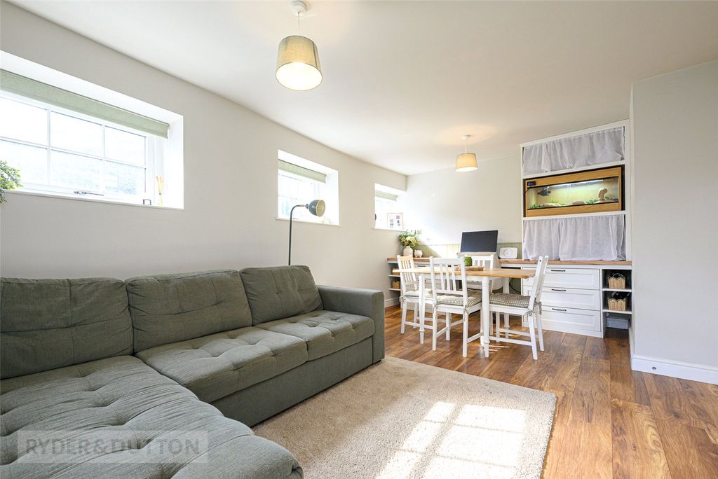Property photo 1 of 16 Picture No. 09