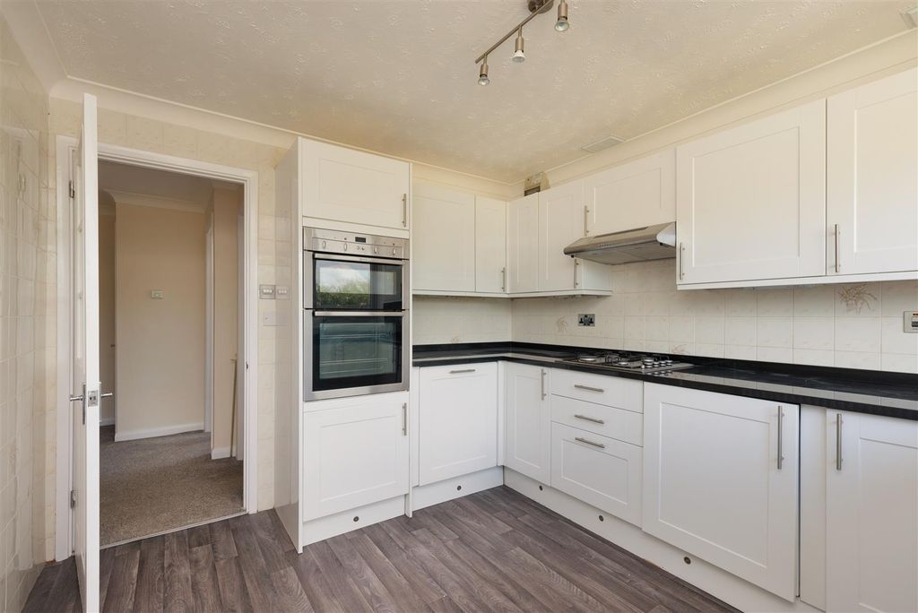 Property photo 3 of 12 Ashley Drive, Seasalter, Whitstable