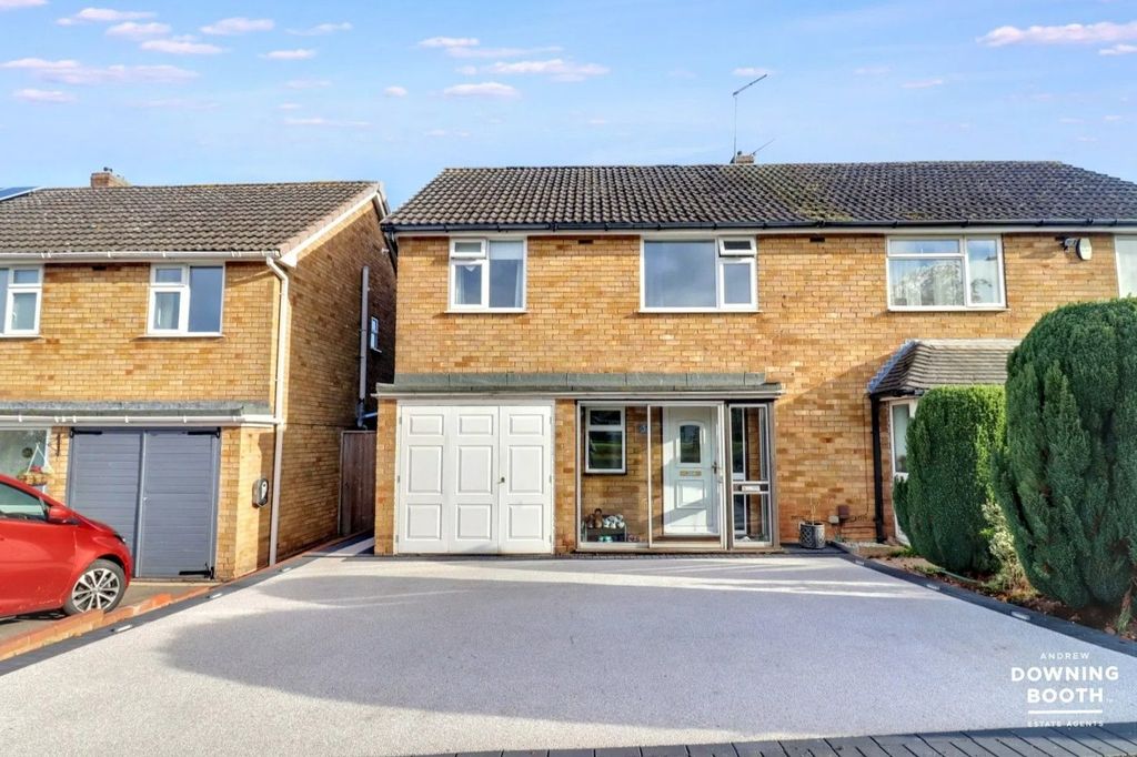 Property photo 1 of 23