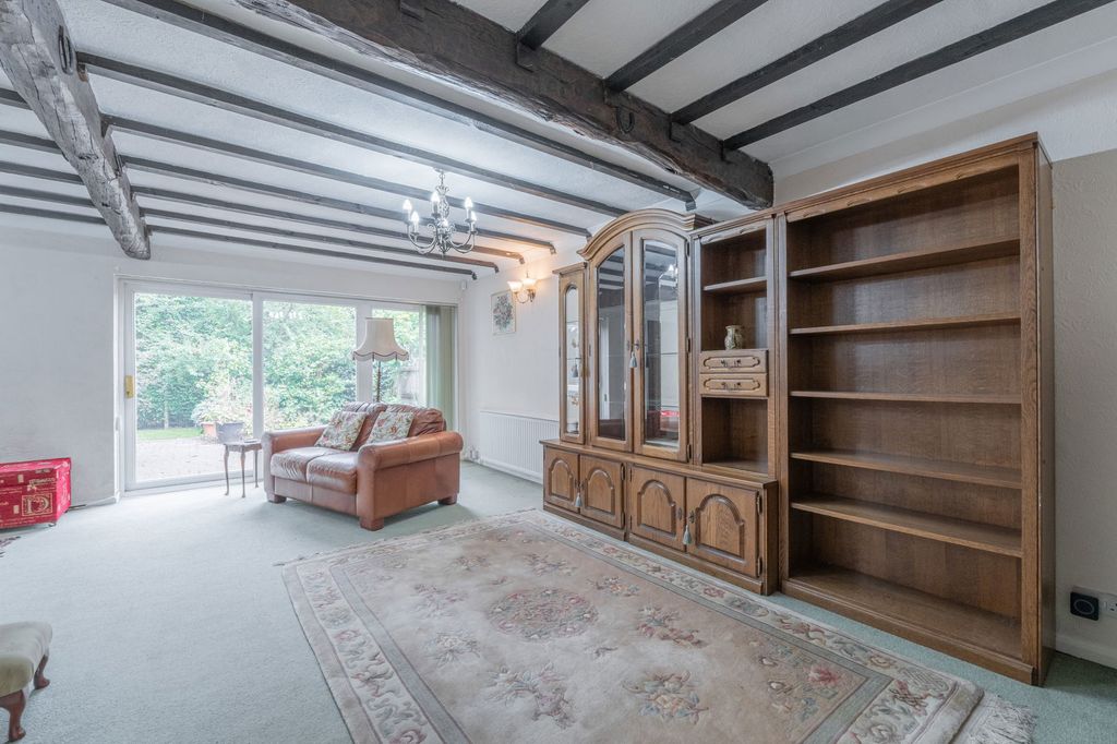 Property photo 2 of 33