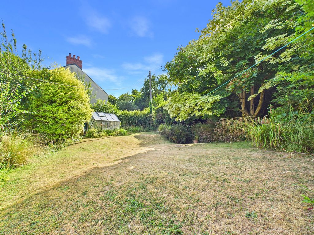 Property photo 3 of 36