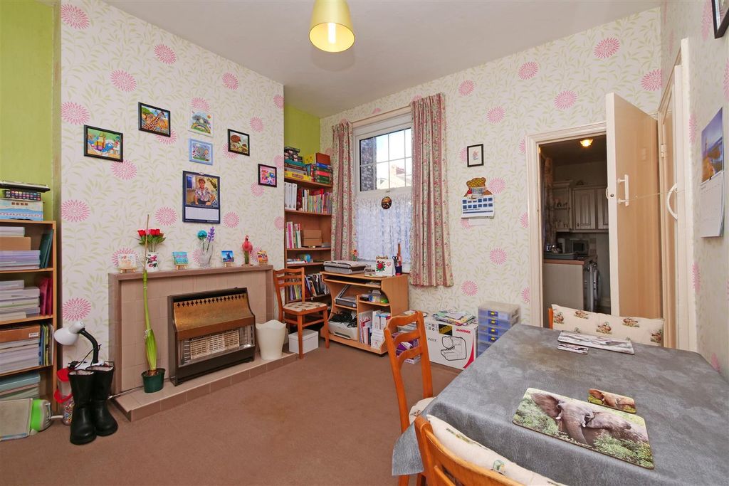 Property photo 2 of 14 Pnmb1189.Jpg