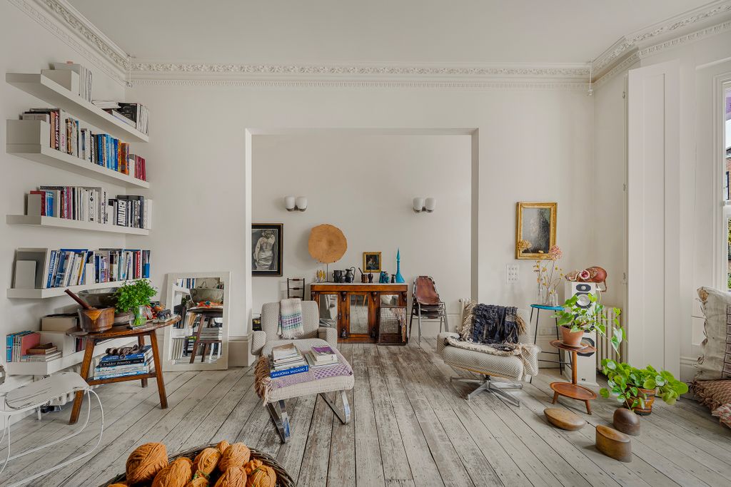 Property photo 1 of 25