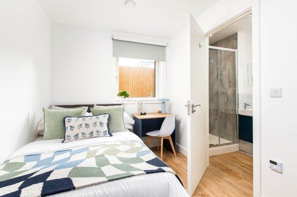 Property photo 2 of 19 9056410.Jpg