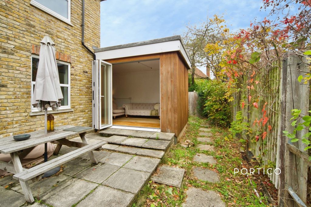 Property photo 2 of 13 Pbox-Img.Jpg