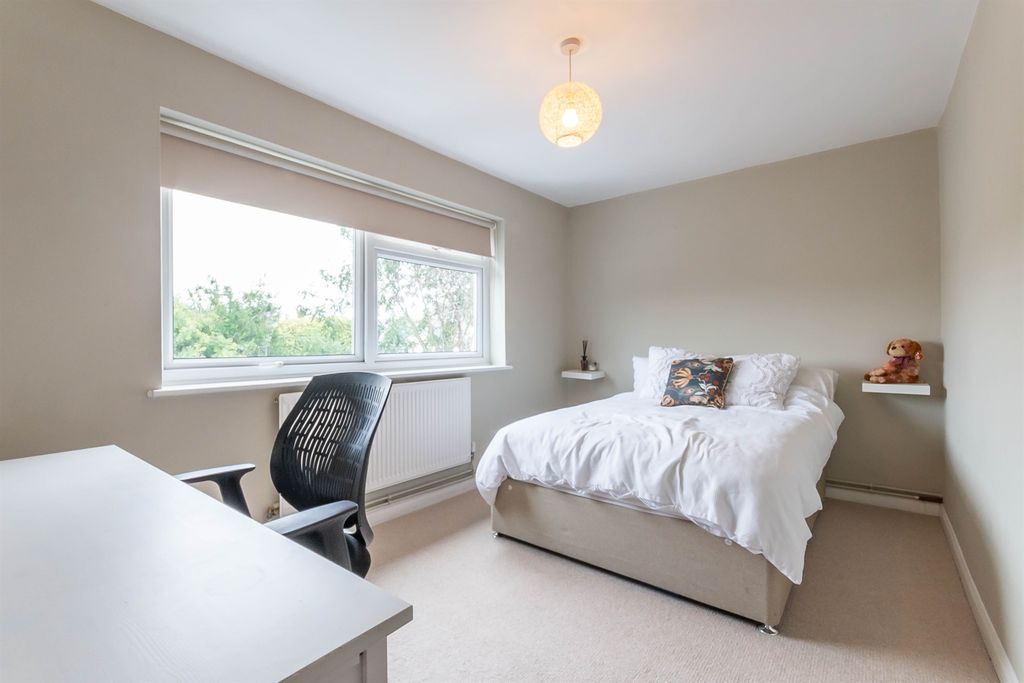 Property photo 3 of 13 Bedroom Two