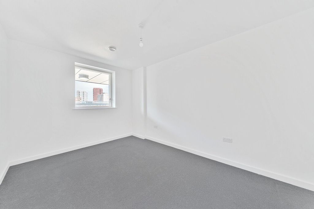 Property photo 3 of 6 Picture No. 05