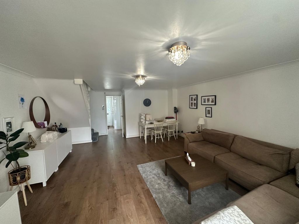 Property photo 2 of 13 Photo 13