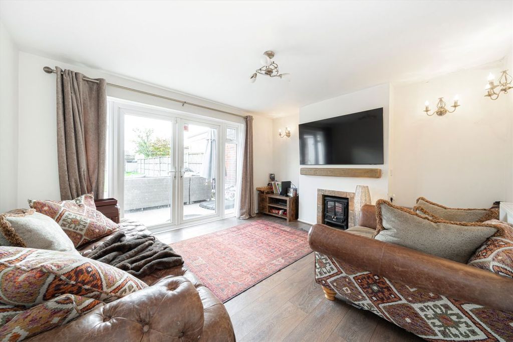 Property photo 3 of 7