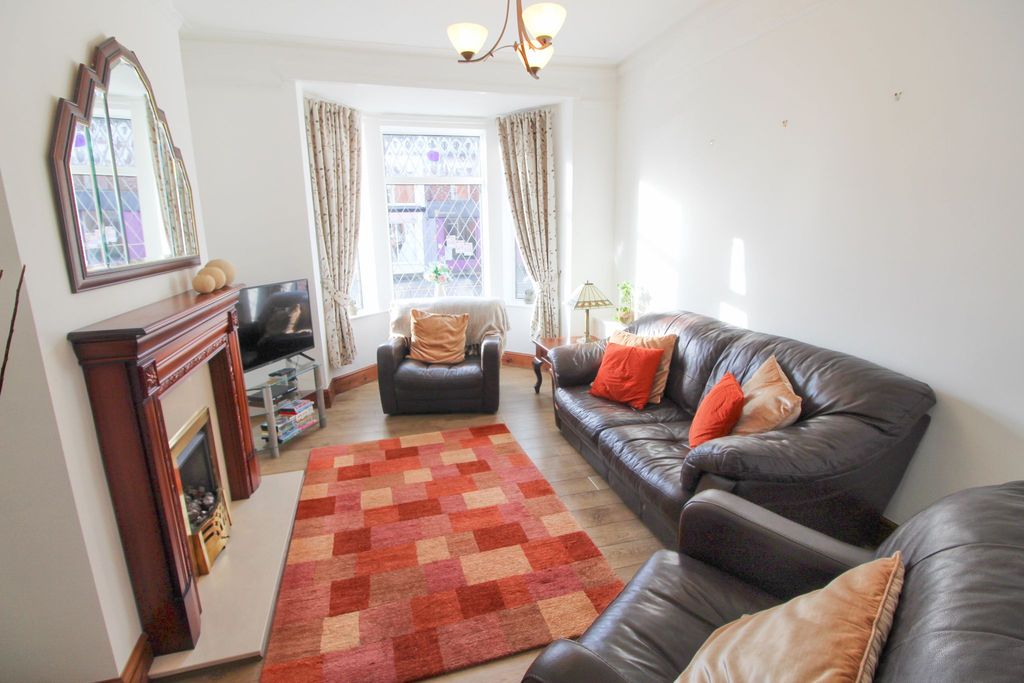 Property photo 3 of 16 Photograph 3