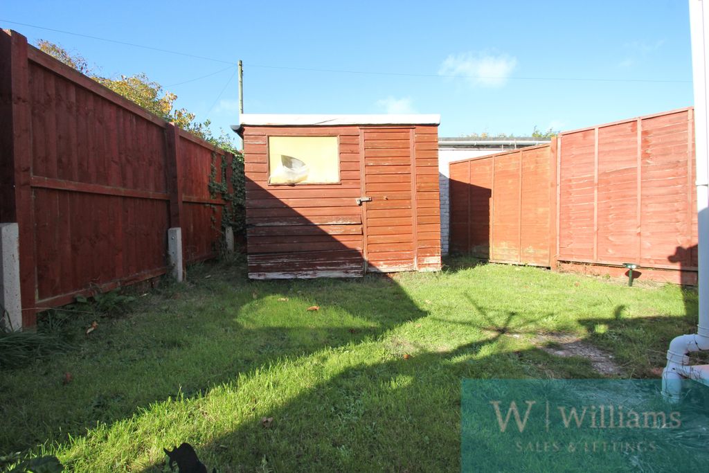 Property photo 2 of 10 Garden