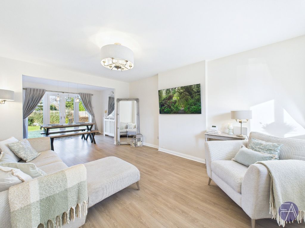 Property photo 3 of 27 4816094