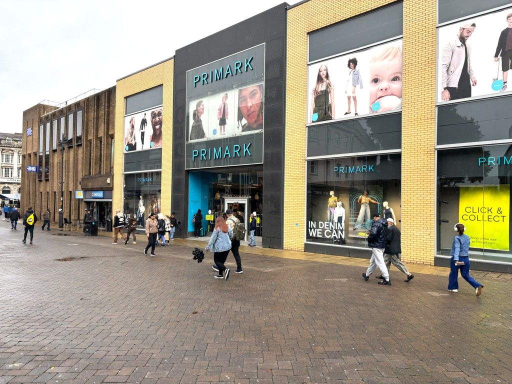 Property photo 3 of 8 Photo 4